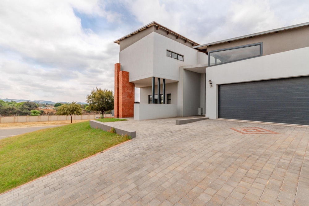 House sold in Copperleaf - 1CU1679963 House sold in Copperleaf - 1CU1679963