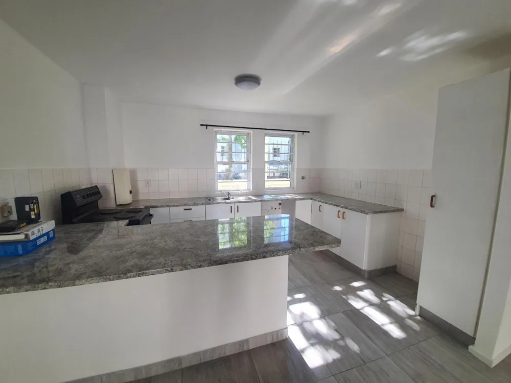 Apartment let in Rondebosch - RBL1741030 Apartment let in Rondebosch - RBL1741030