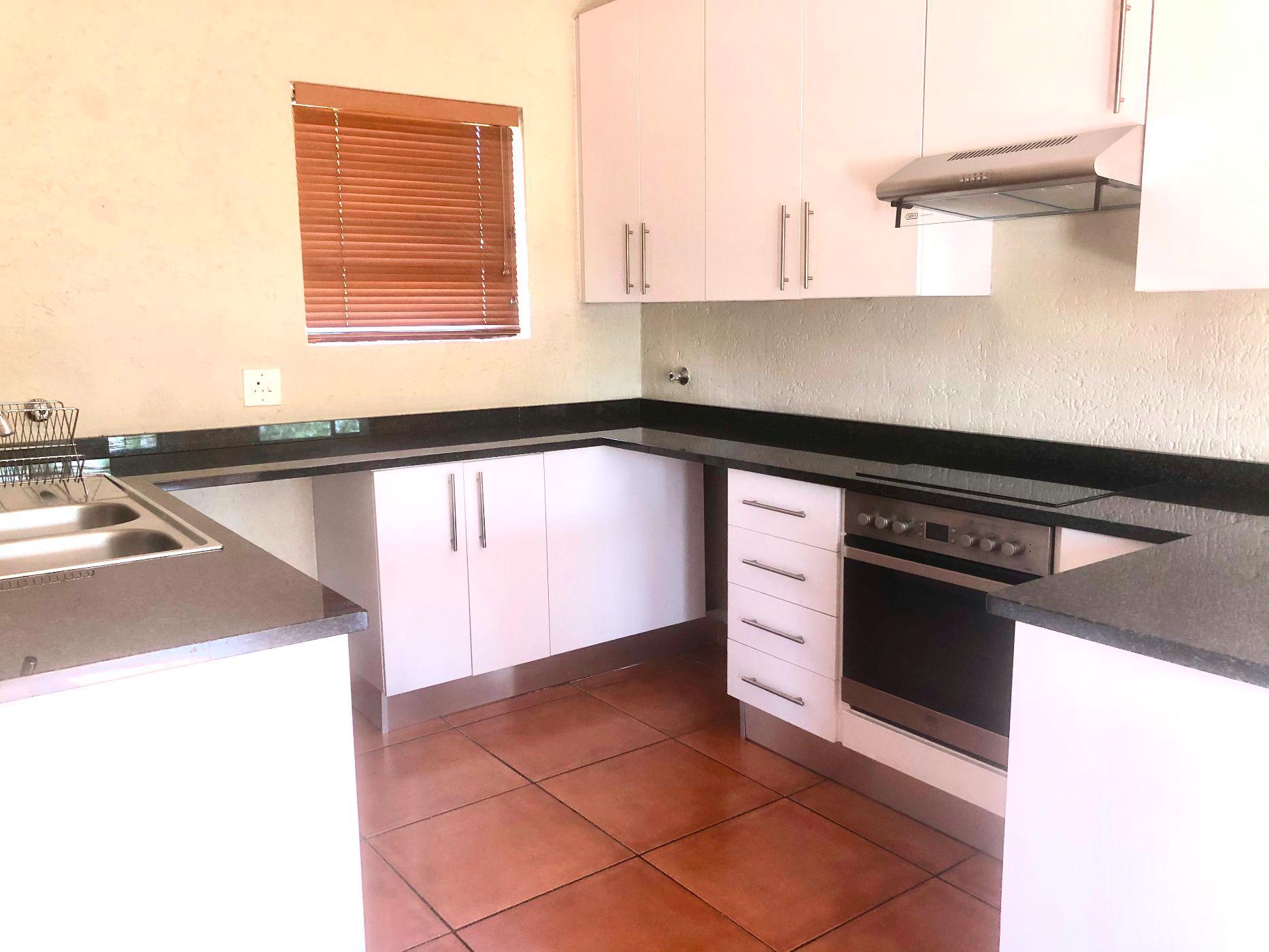 Apartment let in Morningside, Sandton - JBL1694618