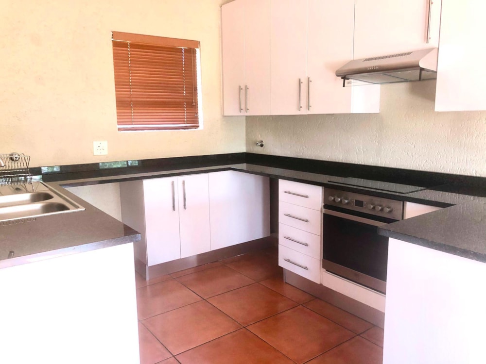 Apartment let in Morningside, Sandton - JBL1694618