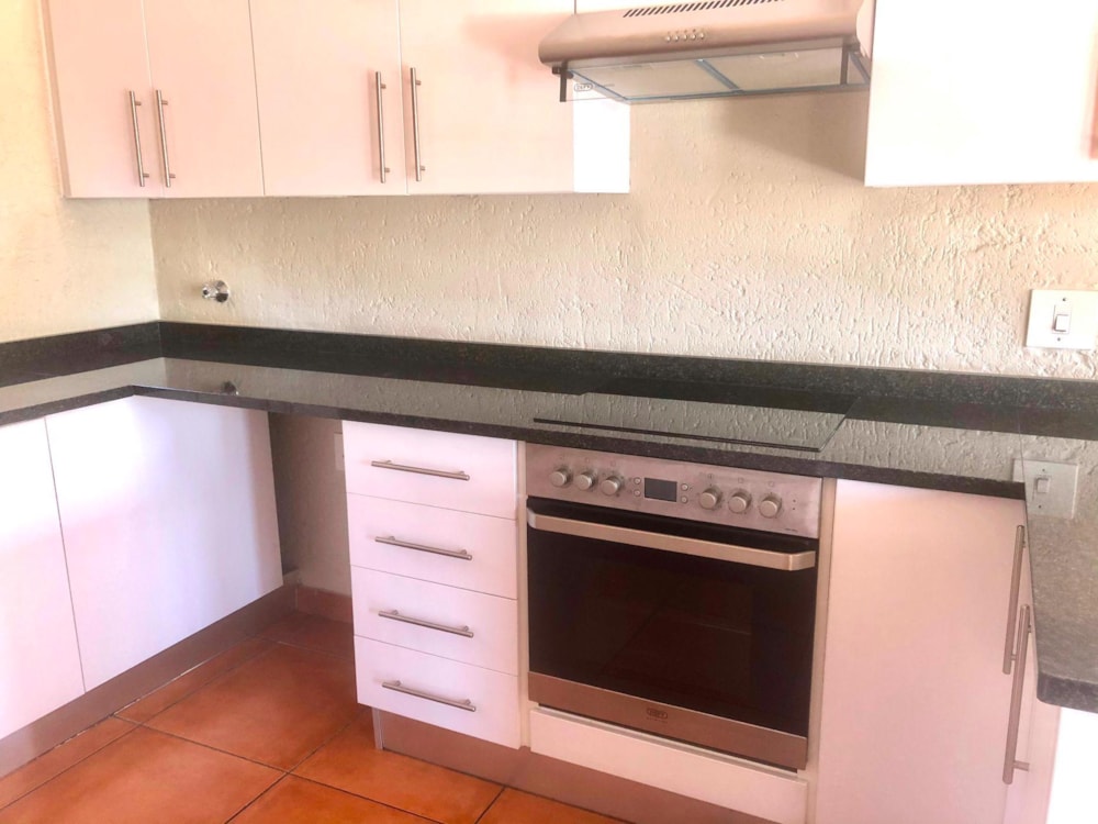 Apartment let in Morningside, Sandton - JBL1694618