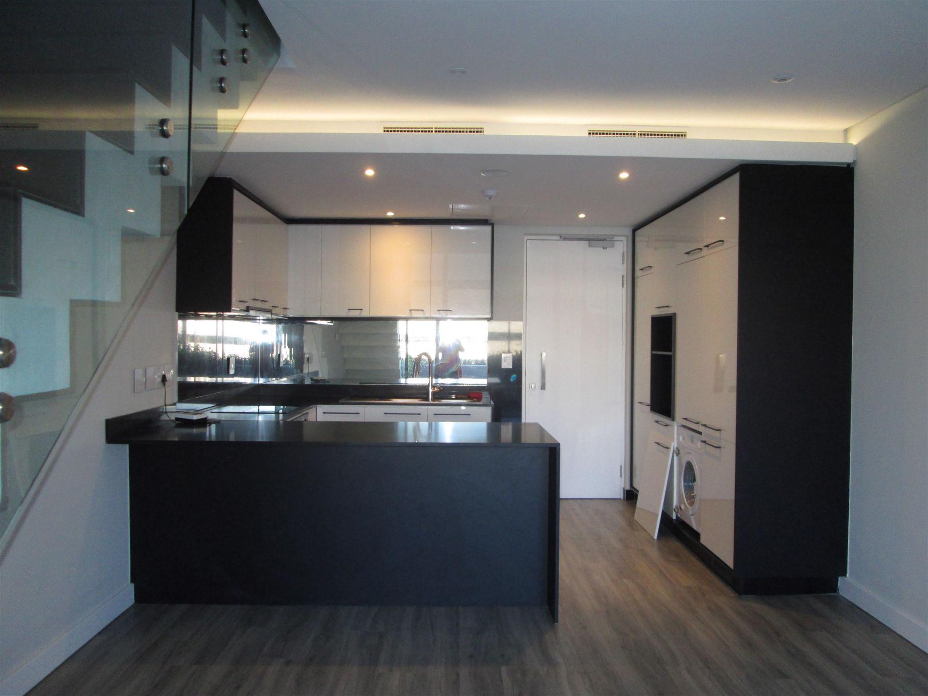 Apartment to rent in Rosebank, Johannesburg - JBL1747759