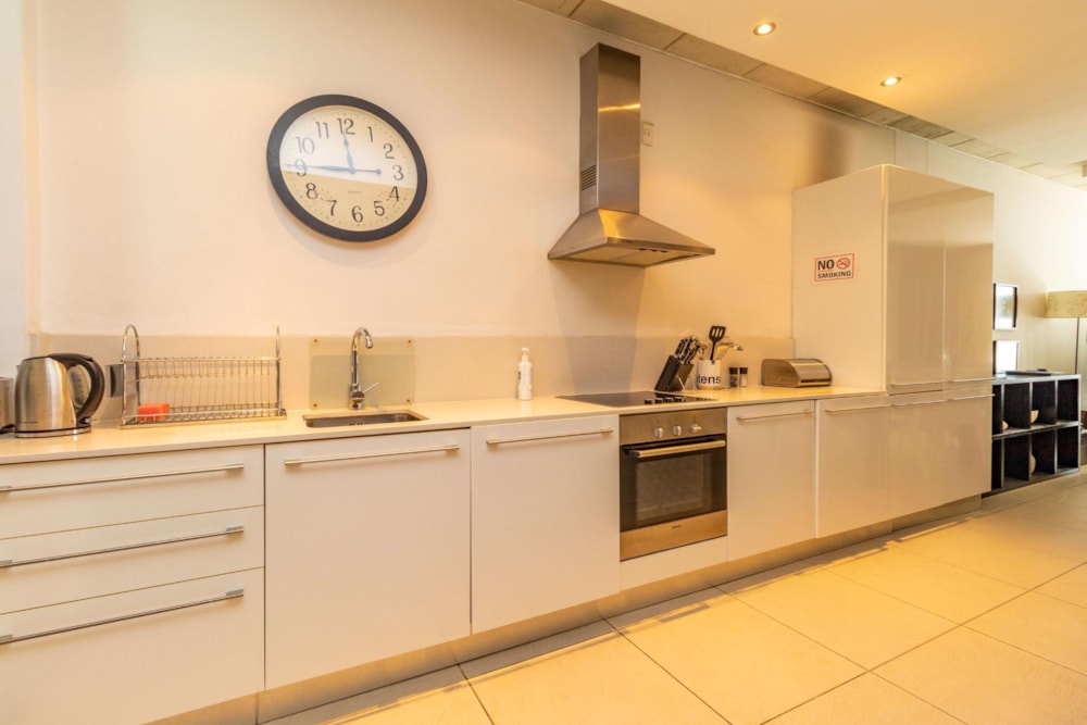 Apartment to rent in Melrose Arch - HP1740140