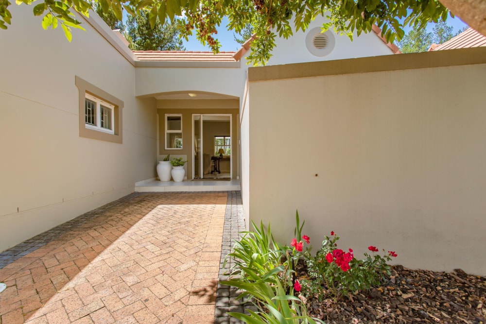 Golf estate house sold in Boschenmeer Golf Estate - VLV1681586 Golf estate house sold in Boschenmeer Golf Estate - VLV1681586