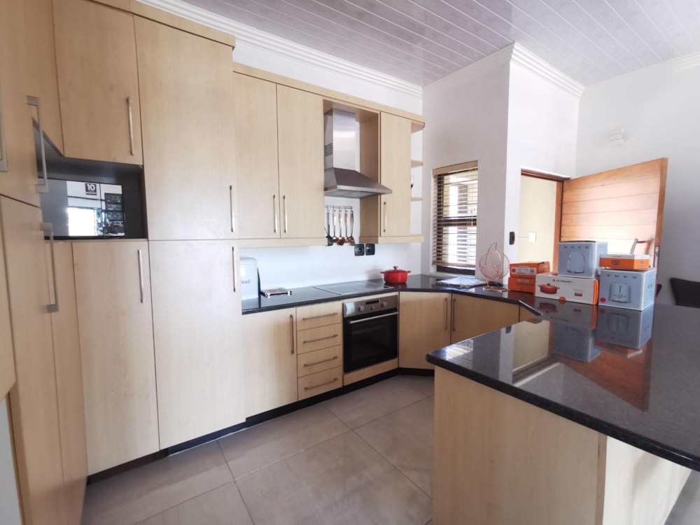 Townhouse for sale in Bendor Park - 1PS1735062