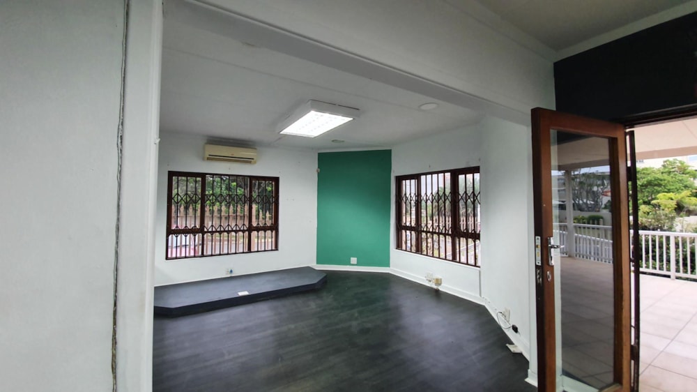 Commercial business to rent in Amanzimtoti - 1WB1733265