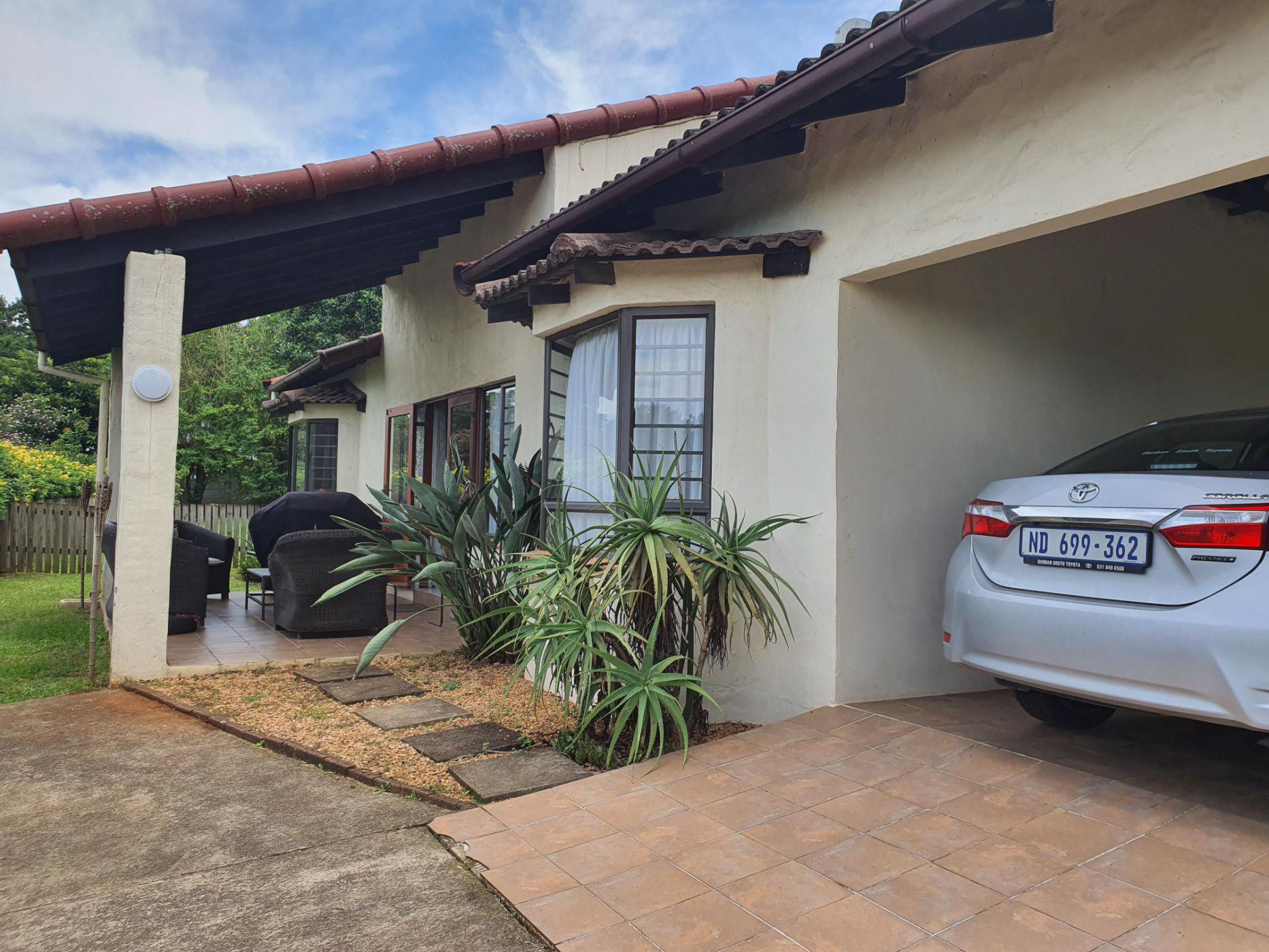Single-storey house let in Kloof - 1KF1701028
