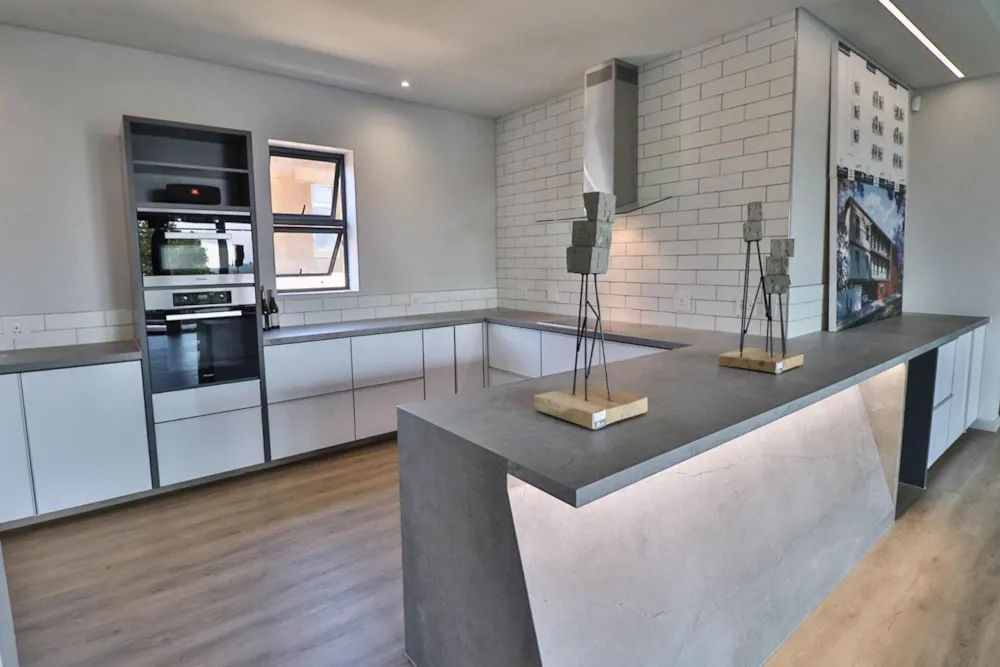 Apartment for sale in Waterkloof, Pretoria East - PT1728348
