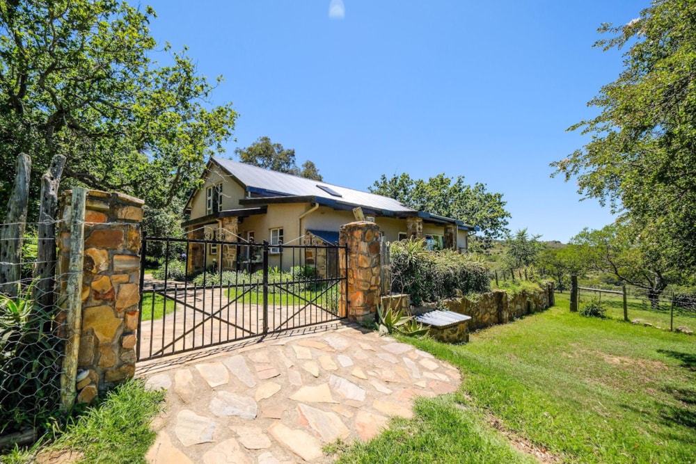 Livestock farm sold in Grahamstown (Makhanda) - 1GC1703750