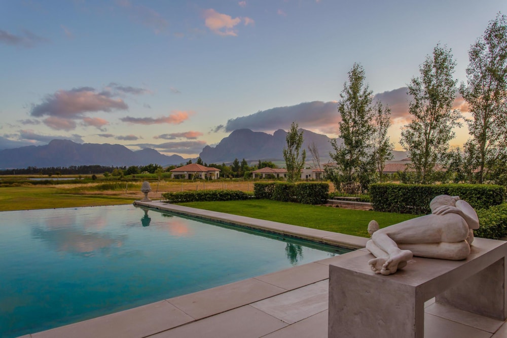 Security estate home for sale in Sante Winelands - TK1696744 Security estate home for sale in Sante Winelands - TK1696744