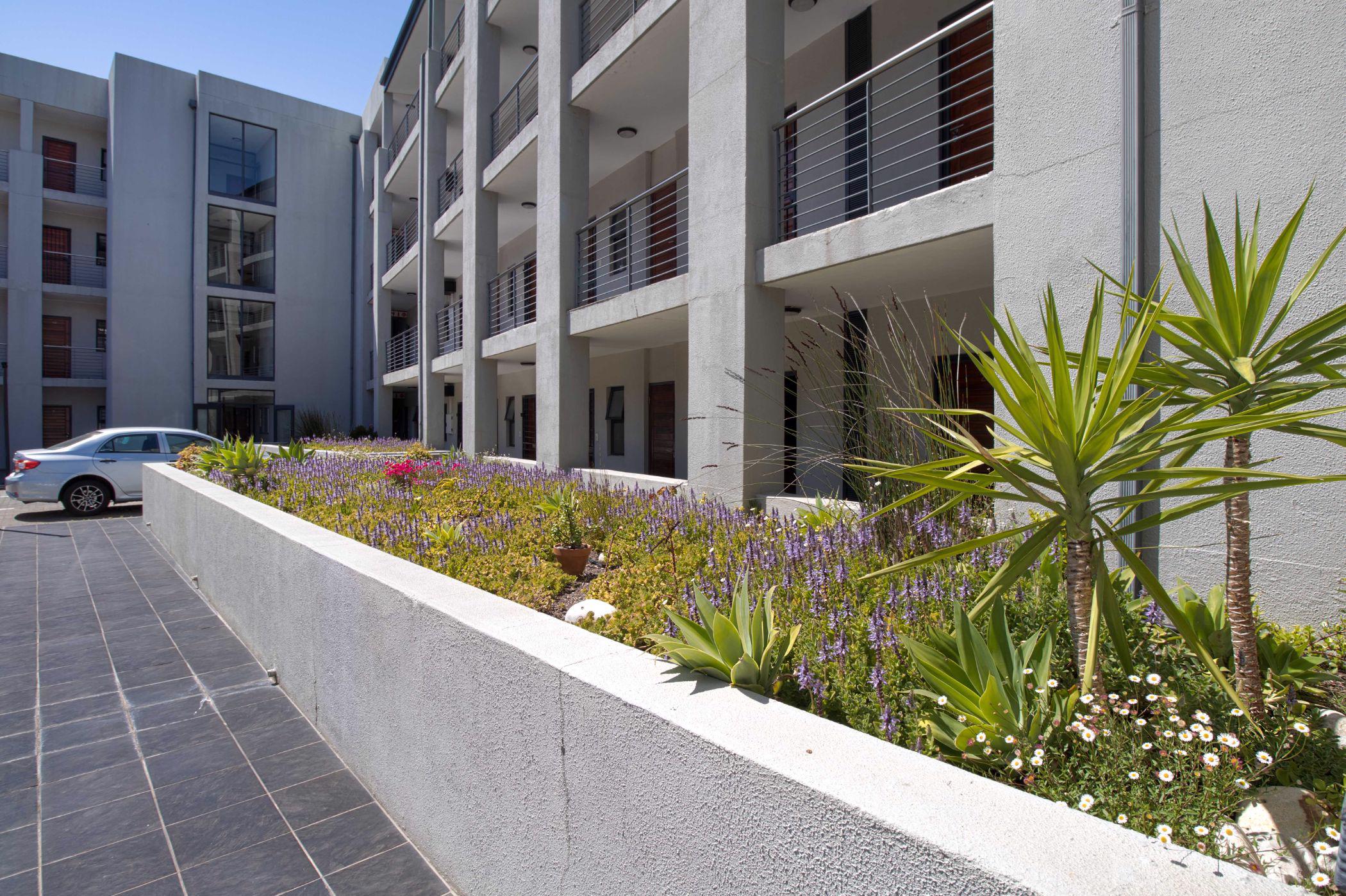 Bachelor apartment for sale in Dennesig, Stellenbosch - ST1711047