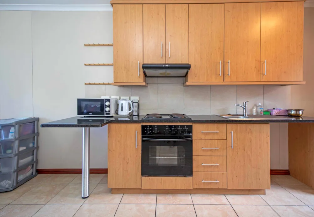 Bachelor apartment sold in Dennesig, Stellenbosch - ST1711047 Bachelor apartment sold in Dennesig, Stellenbosch - ST1711047