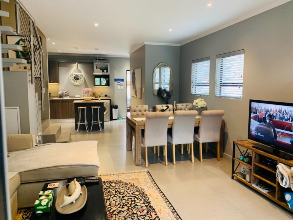 Double-storey cluster to rent in Bryanston - JBL1718492 Double-storey cluster to rent in Bryanston - JBL1718492