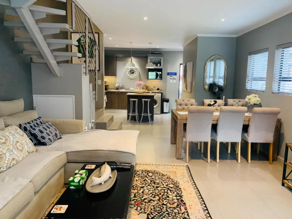 Double-storey cluster let in Bryanston - JBL1718492 Double-storey cluster let in Bryanston - JBL1718492