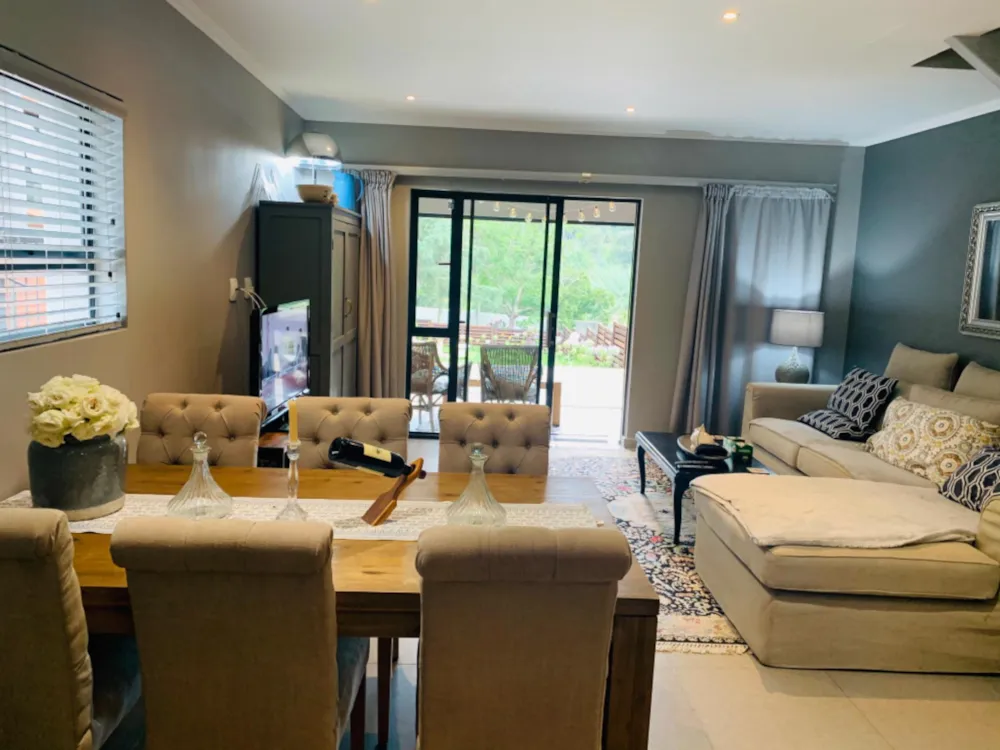 Double-storey cluster let in Bryanston - JBL1718492 Double-storey cluster let in Bryanston - JBL1718492