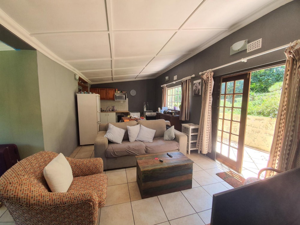 Garden cottage let in Gillitts - 1KF1712904 Garden cottage let in Gillitts - 1KF1712904