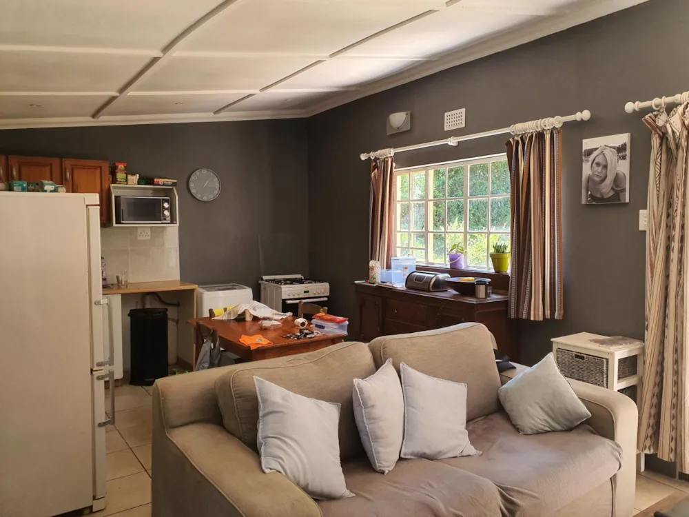 Garden cottage let in Gillitts - 1KF1712904