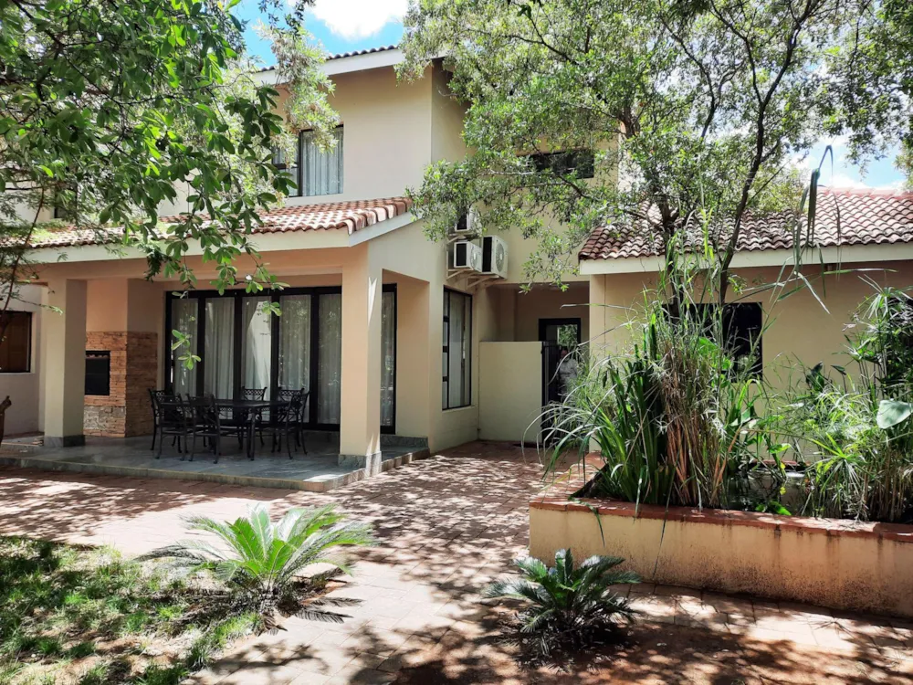 House let in Phakalane Golf Estate, Botswana - 3BO1722371