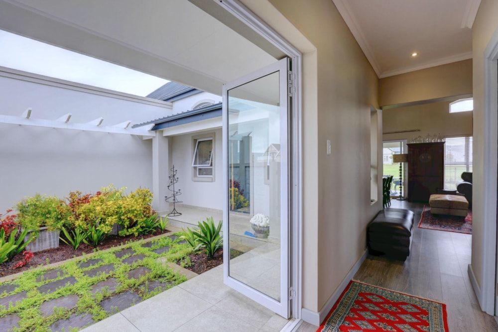 House for sale in Kingswood Golf Estate - GEO1711748