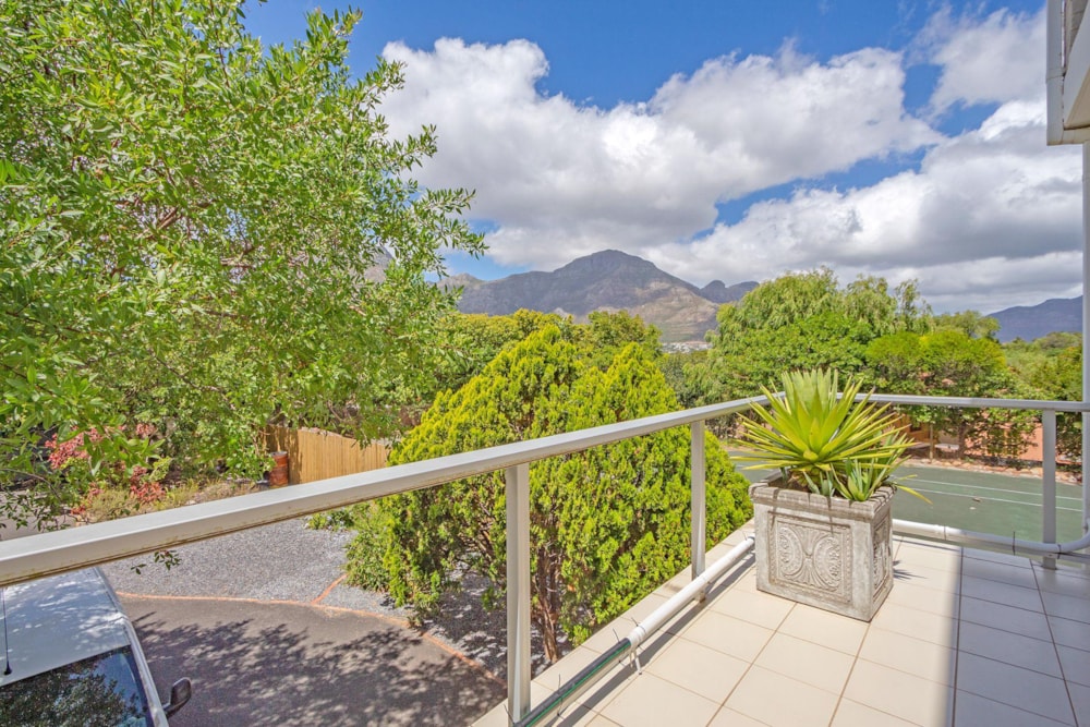 House for sale in Helgarda Estate - HOB1729228