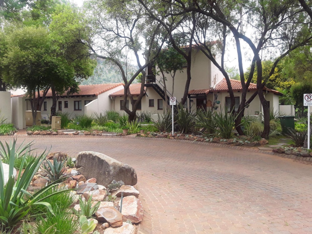 Security complex home for sale in Ile du Lac - 1HR1664090 Security complex home for sale in Ile du Lac - 1HR1664090