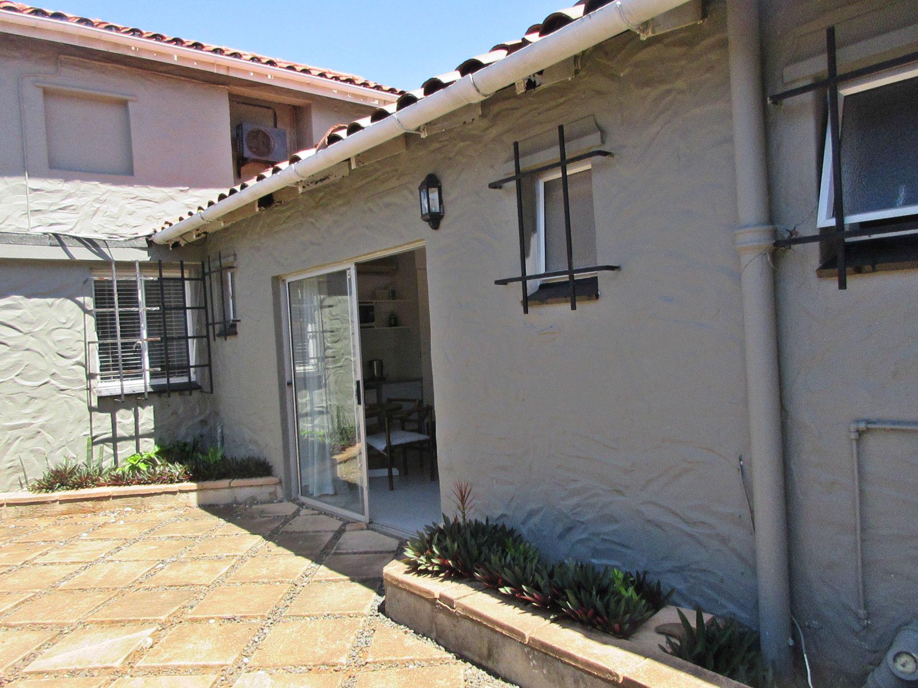 Cottage to rent in Durban North - 1ND1754193