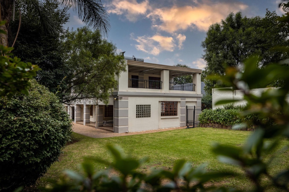 Double-storey house to rent in Waterkloof Ridge - PTL1754345 Double-storey house to rent in Waterkloof Ridge - PTL1754345