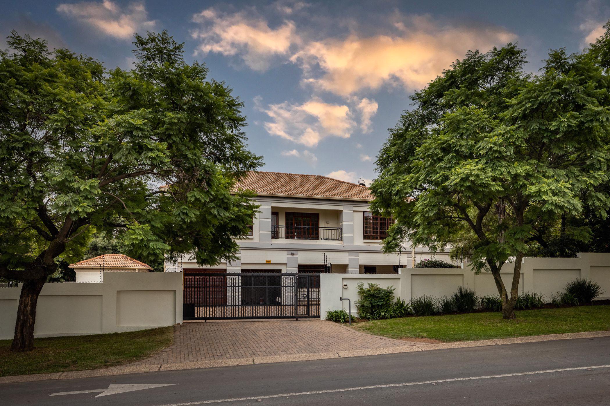 Double-storey house to rent in Waterkloof Ridge - PTL1754345