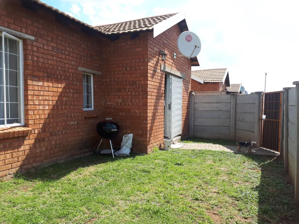 Townhouse let in Noordhoek, Bloemfontein - 1BX1718411 Townhouse let in Noordhoek, Bloemfontein - 1BX1718411