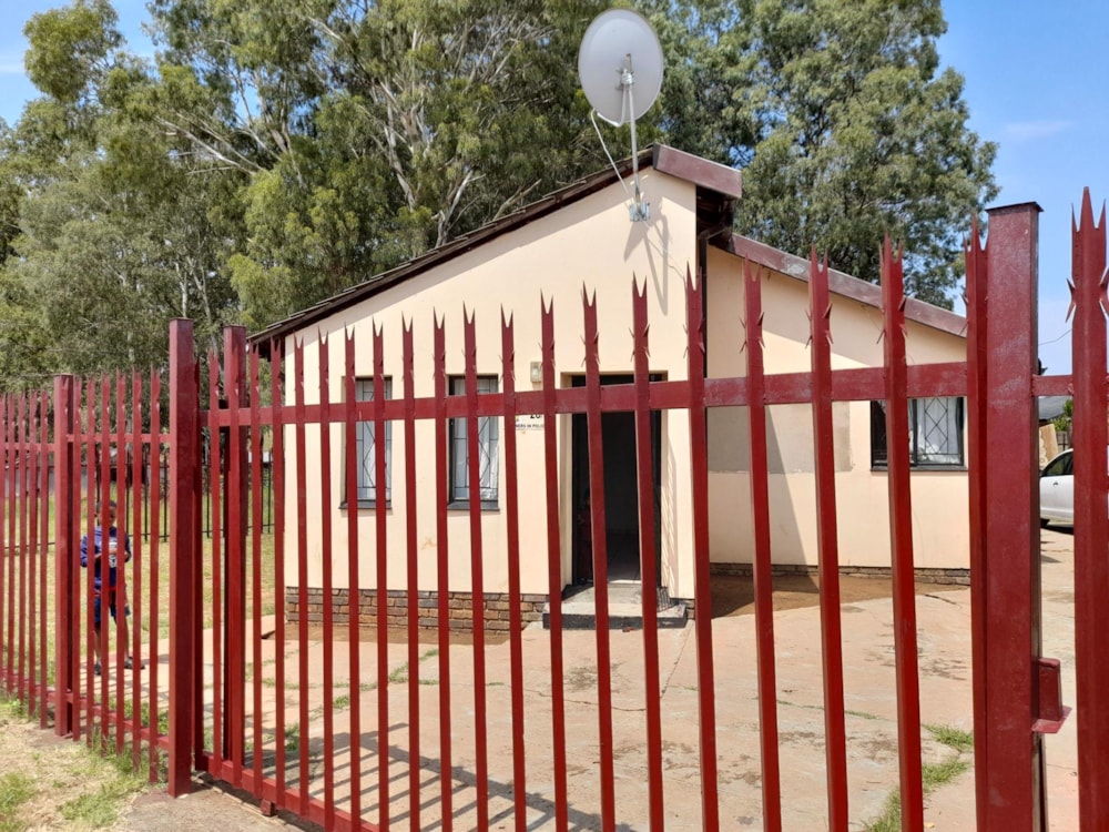 House to rent in Pine Ridge, Witbank, eMalahleni - 1WD1678053 House to rent in Pine Ridge, Witbank, eMalahleni - 1WD1678053