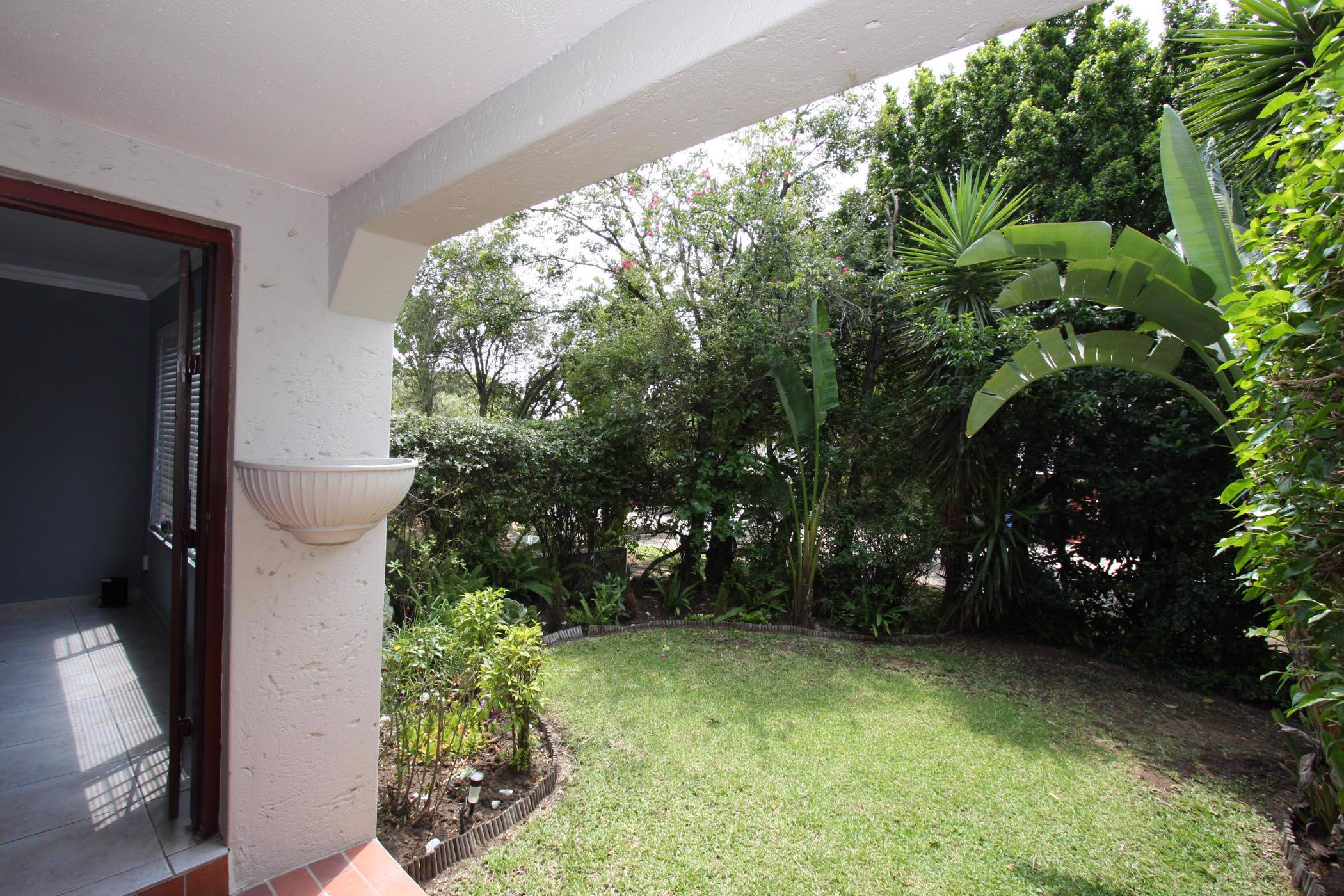 Apartment sold in Sunninghill Gardens - FW1699018