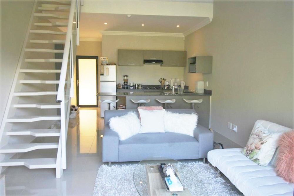 Apartment for sale in West Hill, Grahamstown, Makhanda - 1GC1720498 Apartment for sale in West Hill, Grahamstown, Makhanda - 1GC1720498