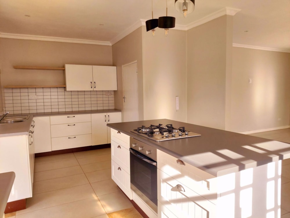 Garden cottage to rent in Leopards Hill, Zambia - 3ZA1745830 Garden cottage to rent in Leopards Hill, Zambia - 3ZA1745830