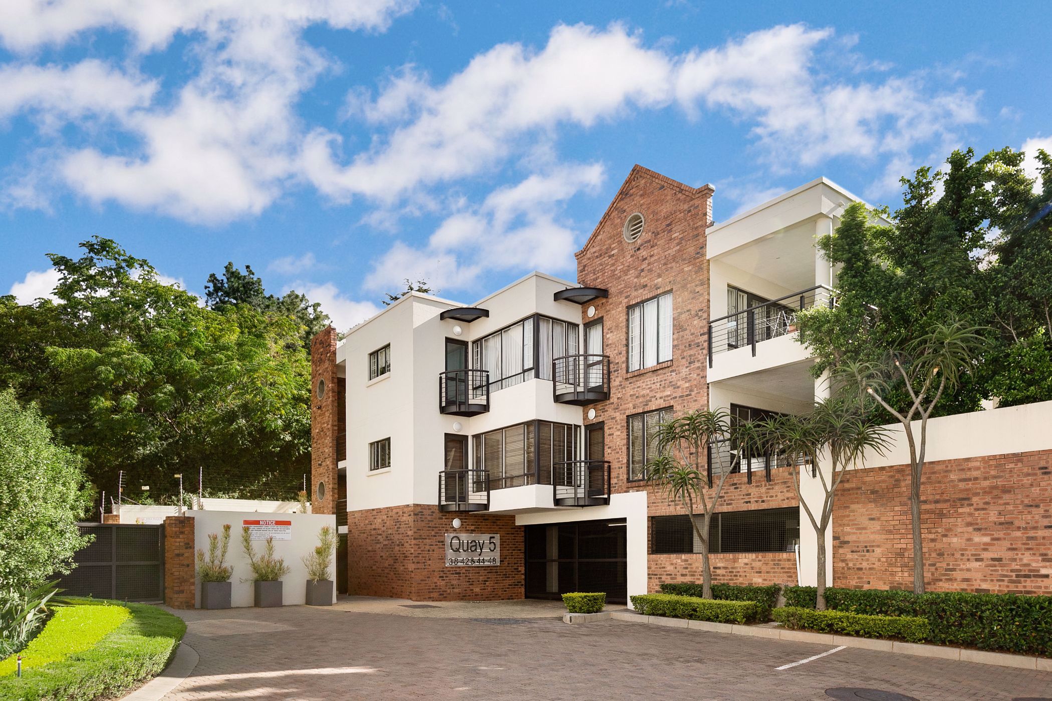 Apartment for sale in Morningside, Sandton - HP1730455