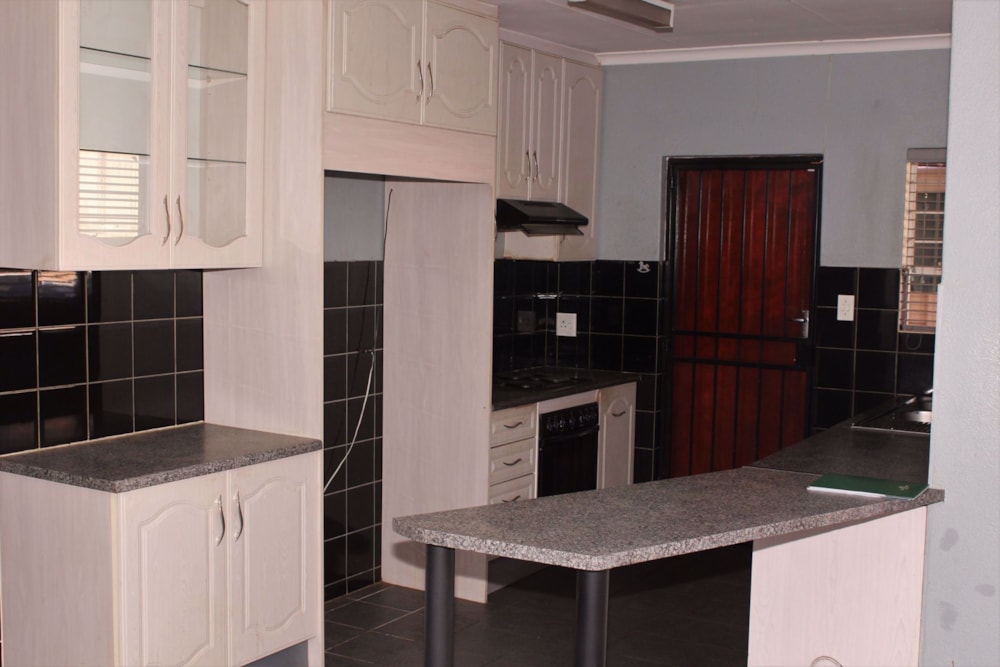 House sold in Glen Marais - KTP1688183 House sold in Glen Marais - KTP1688183