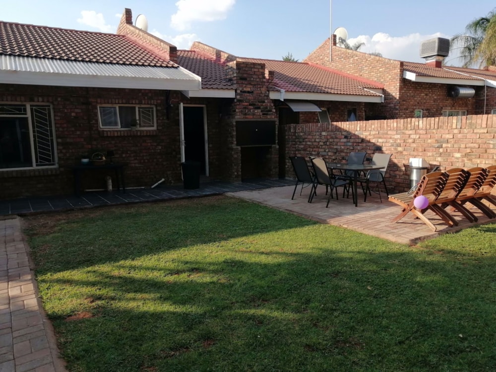 House to rent in Rhodesdene - 1KJ1740650 House to rent in Rhodesdene - 1KJ1740650