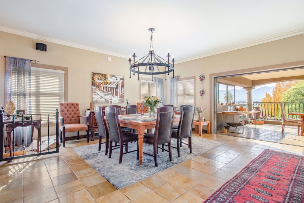 House for sale in Paarl South - VLV1732496 House for sale in Paarl South - VLV1732496