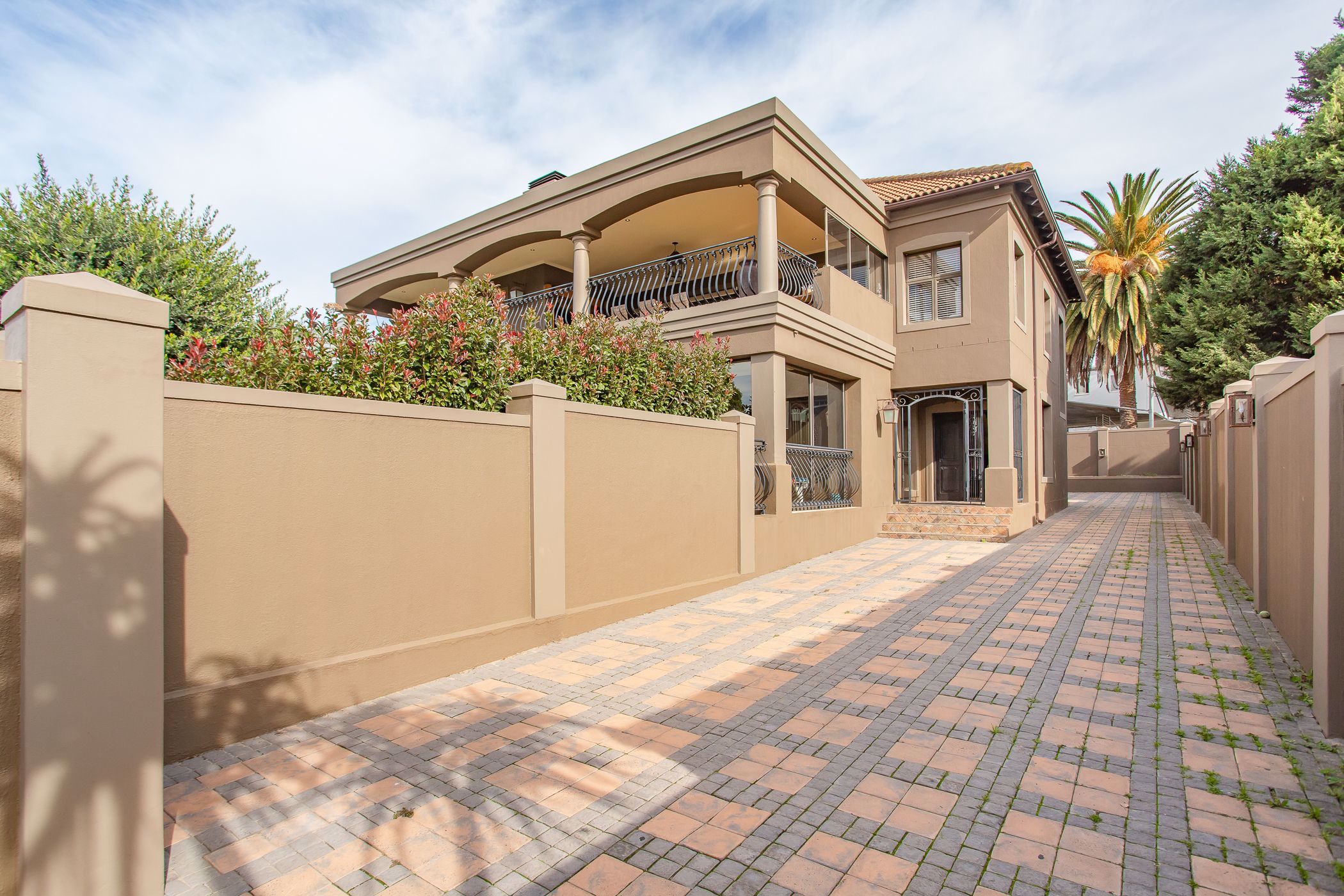 House for sale in Paarl South - VLV1732496