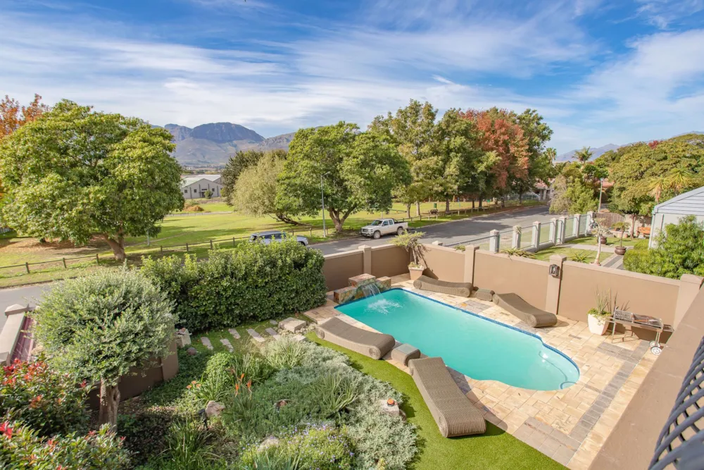 House for sale in Paarl South - VLV1732496 House for sale in Paarl South - VLV1732496