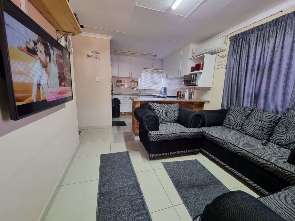 House for sale in Brackenham - 1RY1712074