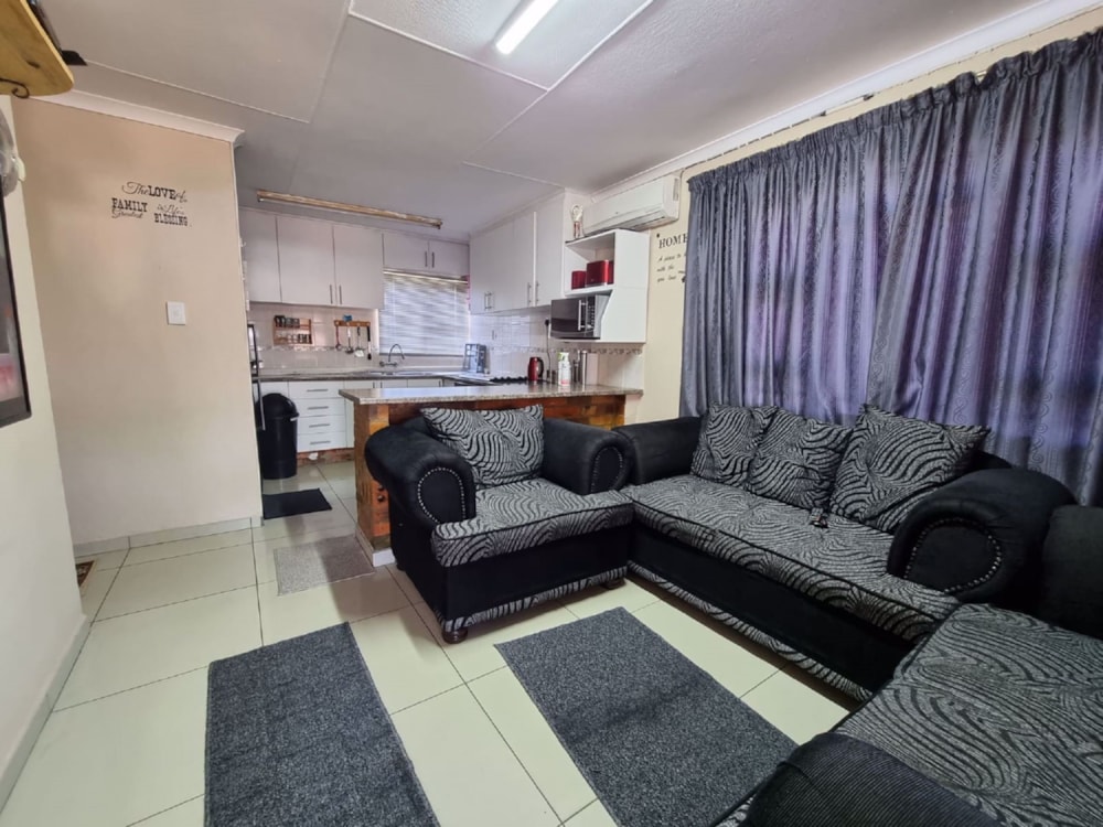 House for sale in Brackenham - 1RY1712074