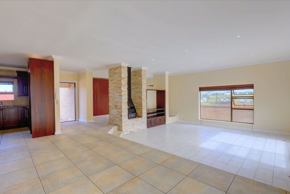 Security complex home to rent in Rooirivierrif - GEO1726358