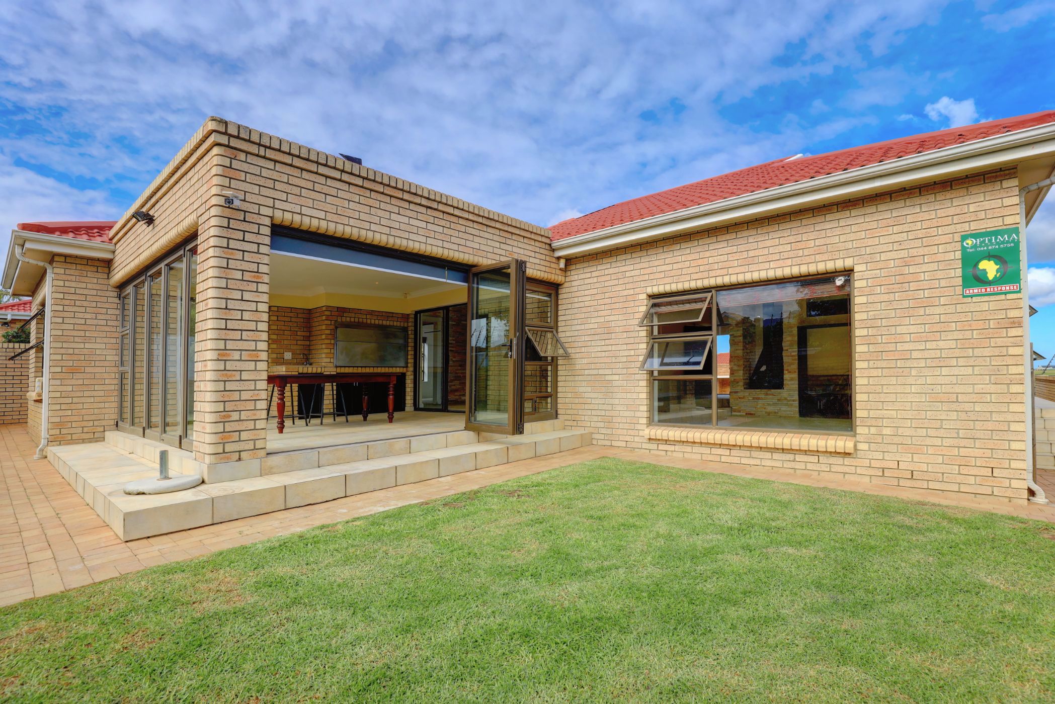 Security complex home to rent in Rooirivierrif - GEO1726358