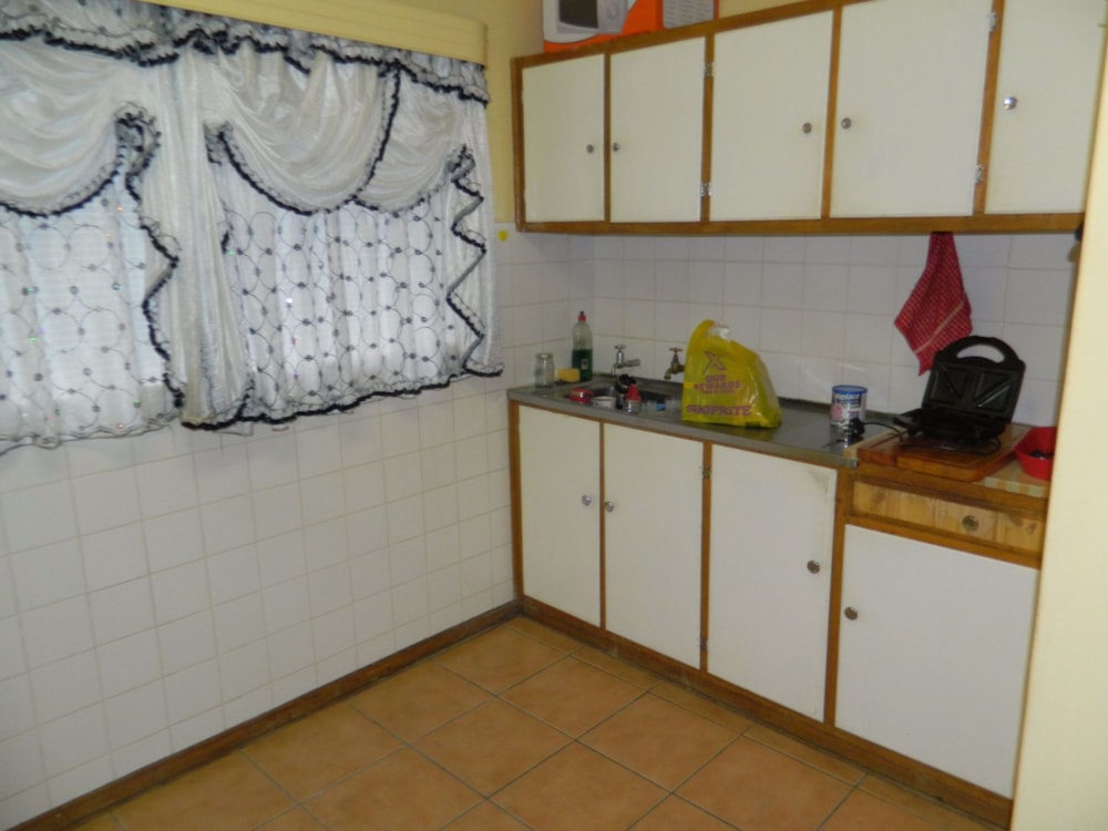 Commercial flats to rent in Springbok Central - 1NA1742104