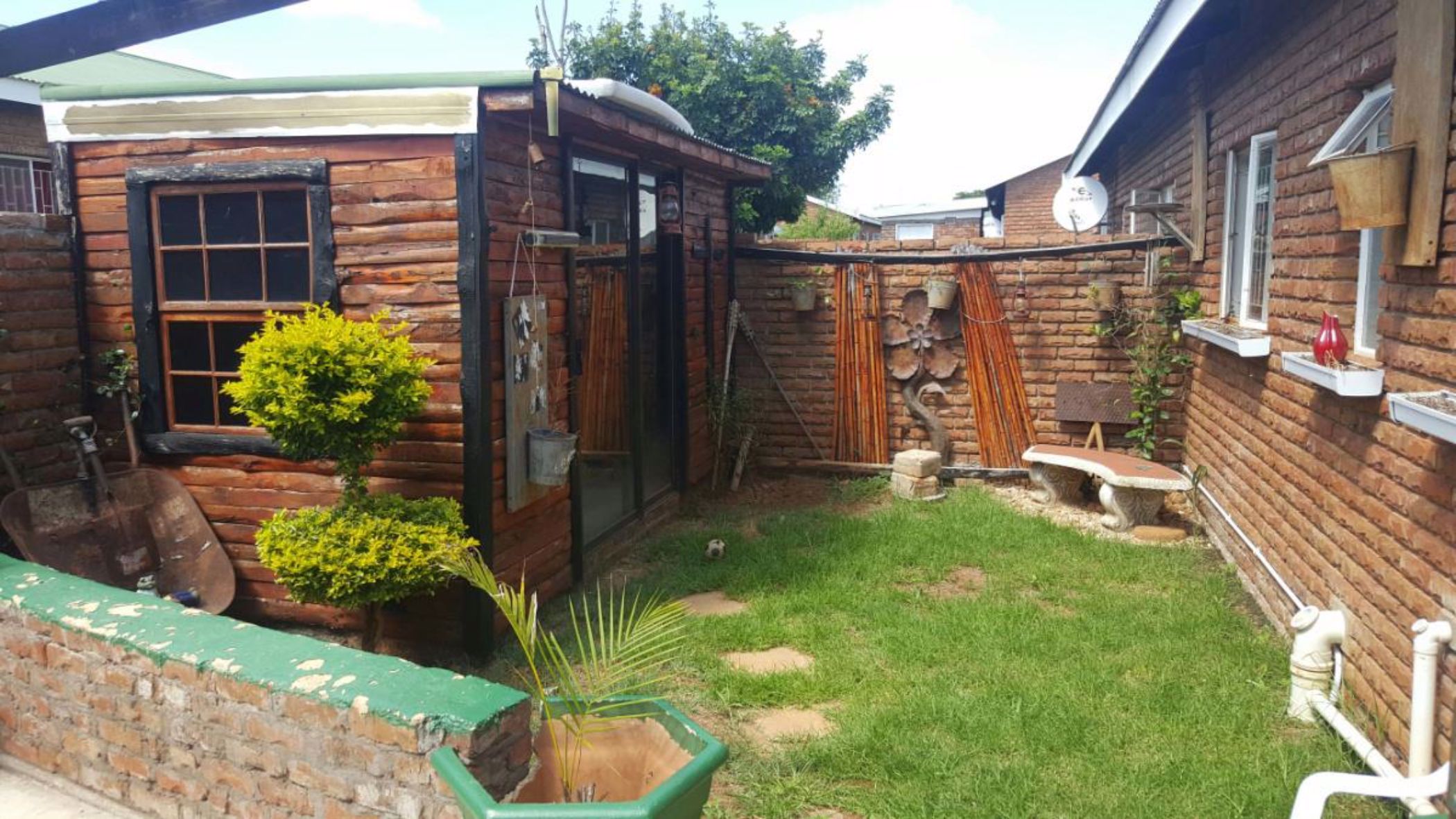 Townhouse let in Bendor Park - 1PS1704905