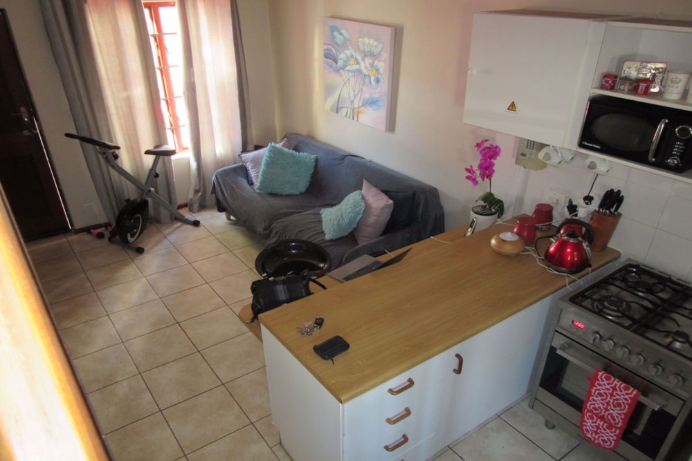 Loft let in Durbanville Central - NSL1703734 Loft let in Durbanville Central - NSL1703734