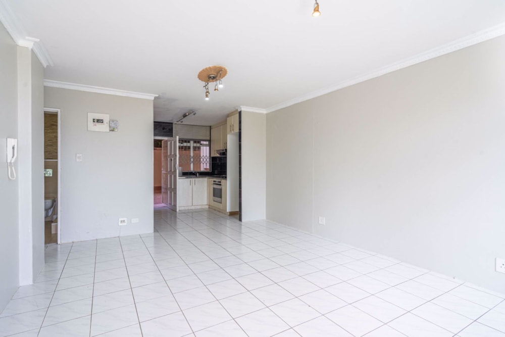 Townhouse to rent in Sherwood, Westville - 1WP1735334