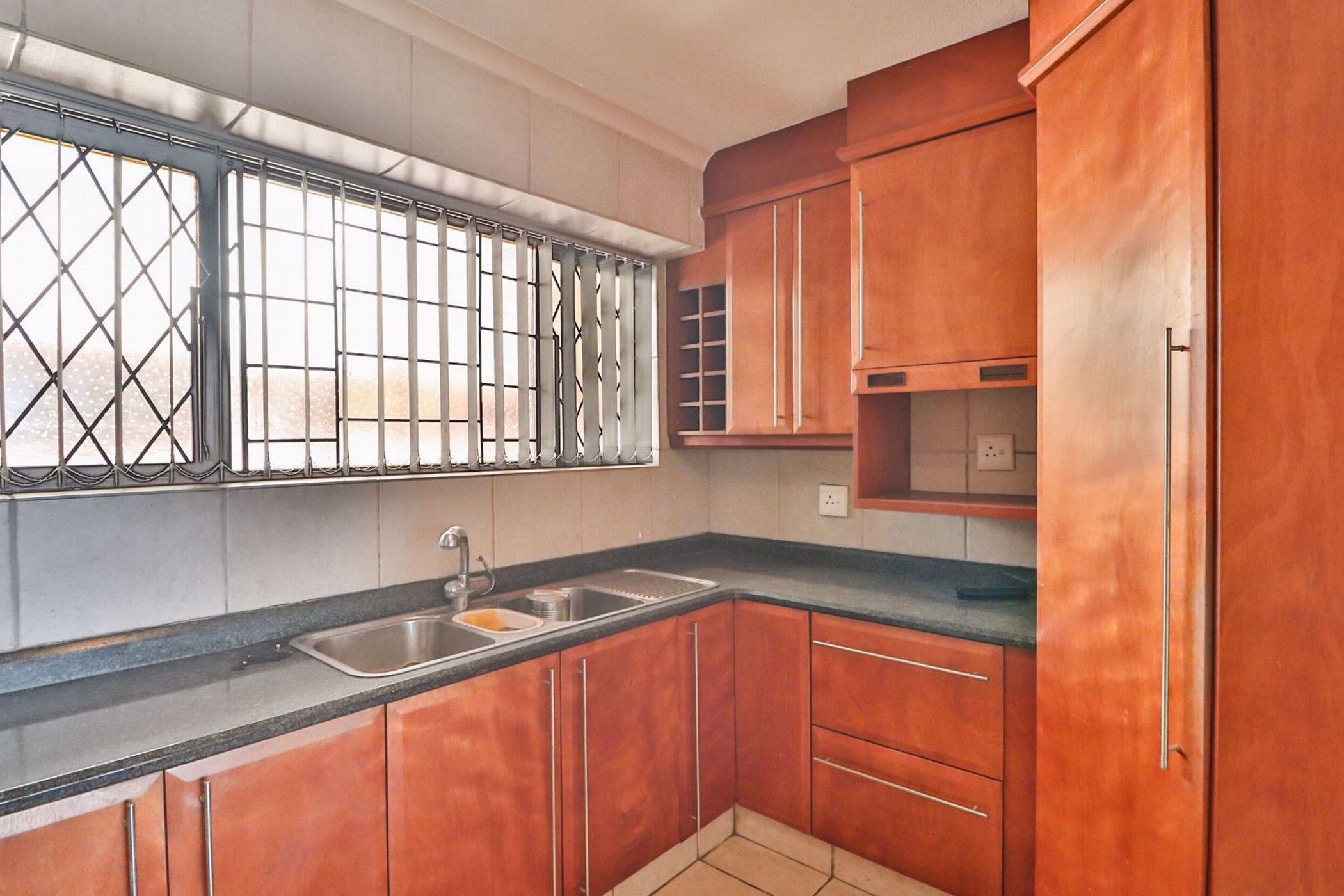 Apartment for sale in Amanzimtoti - 1WB1741373