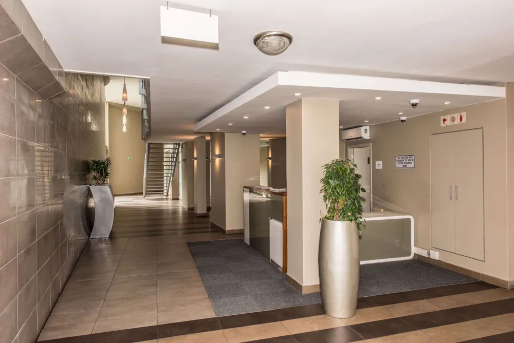Apartment let in Claremont, Cape Town - RBL1727386 Apartment let in Claremont, Cape Town - RBL1727386