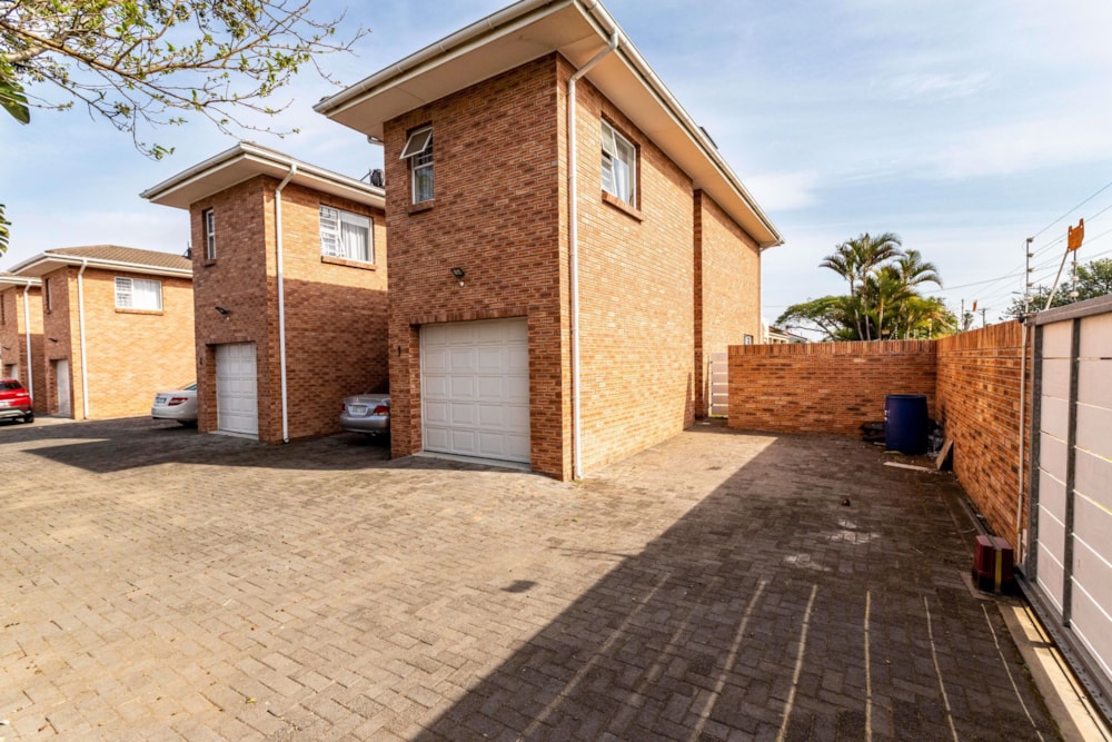 Townhouse for sale in Berea, East London - 1EZ1707192 Townhouse for sale in Berea, East London - 1EZ1707192